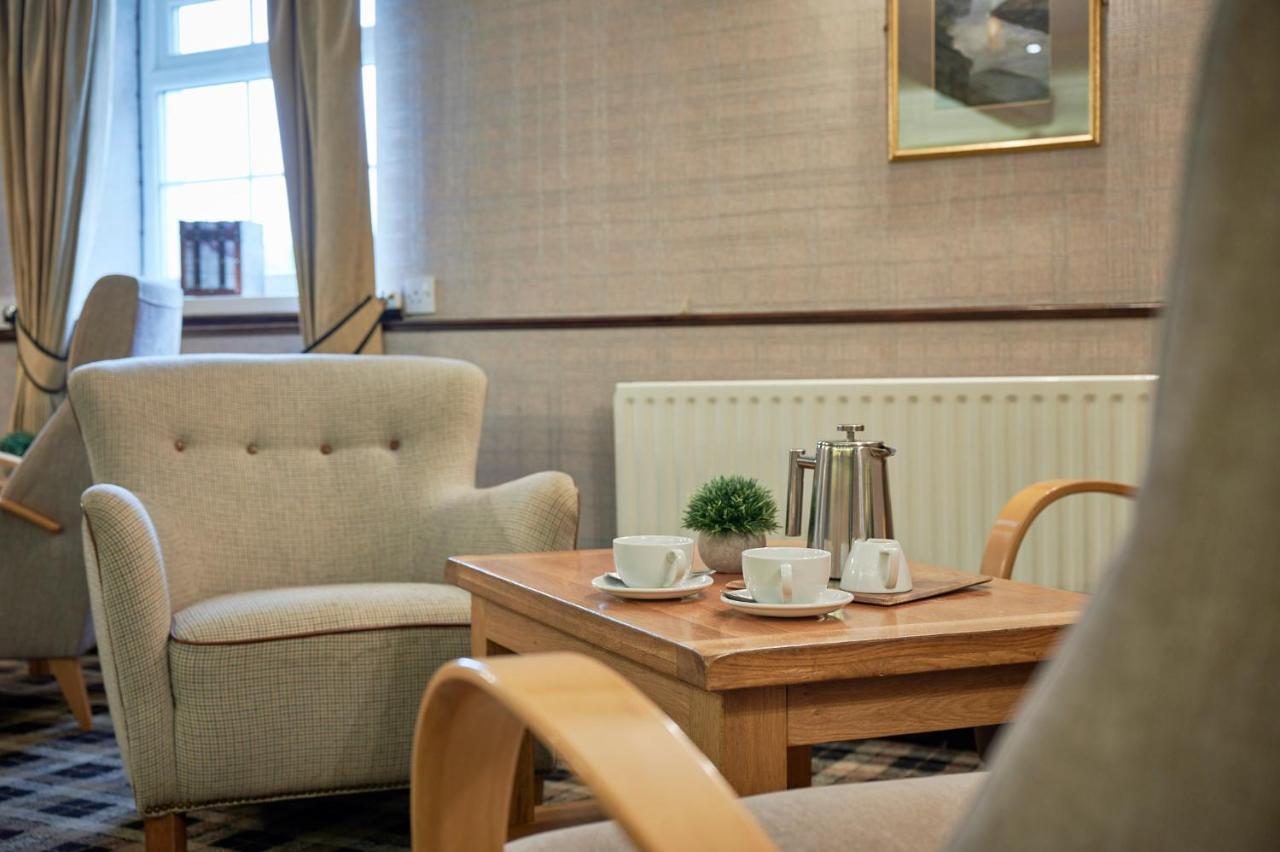 The Old Ginn House Inn Great Clifton Extérieur photo